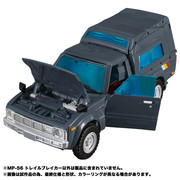Takara-Tomy-Masterpiece-MP-36-Trailbreaker-5