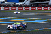 24 HEURES DU MANS YEAR BY YEAR PART SIX 2010 - 2019 - Page 19 2013-LM-97-Darren-Turner-Peter-Dumbreck-Stefan-M-cke-040
