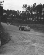 24 HEURES DU MANS YEAR BY YEAR PART ONE 1923-1969 - Page 8 28lm31-Tracta-FWD-Roger-Bourcier-Hector-Vasena-5