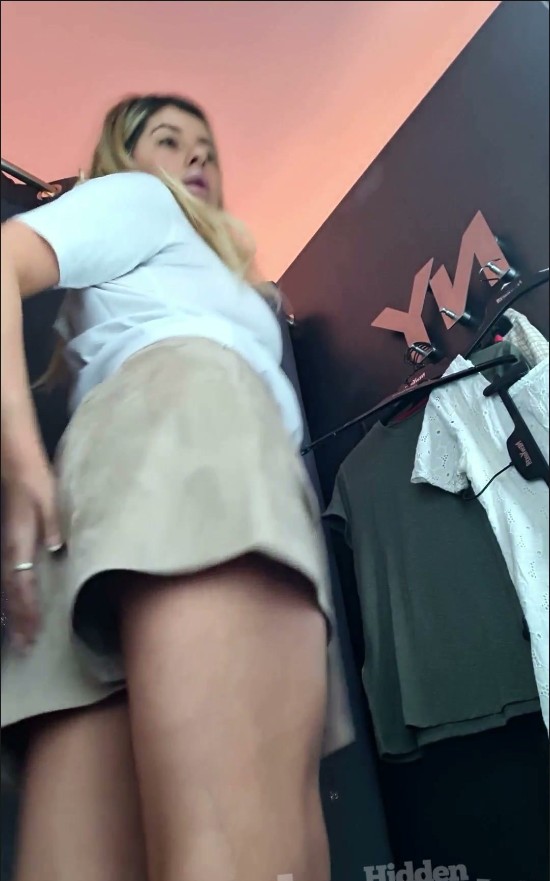 [Image: Voyeur22375104552.jpg]