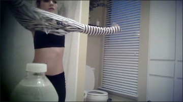 [Image: Voyeur36975132418.jpg]