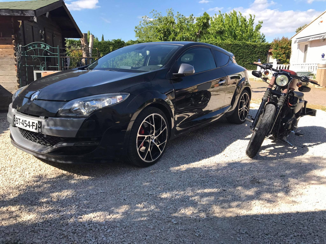 410CF50C-39EC-4CC5-9D8F-88F9DDE4EB14