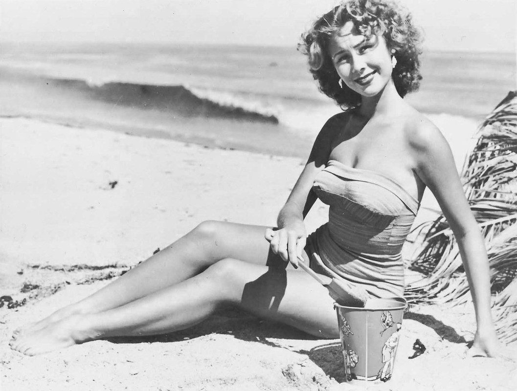 Mitzi_Gaynor_b99