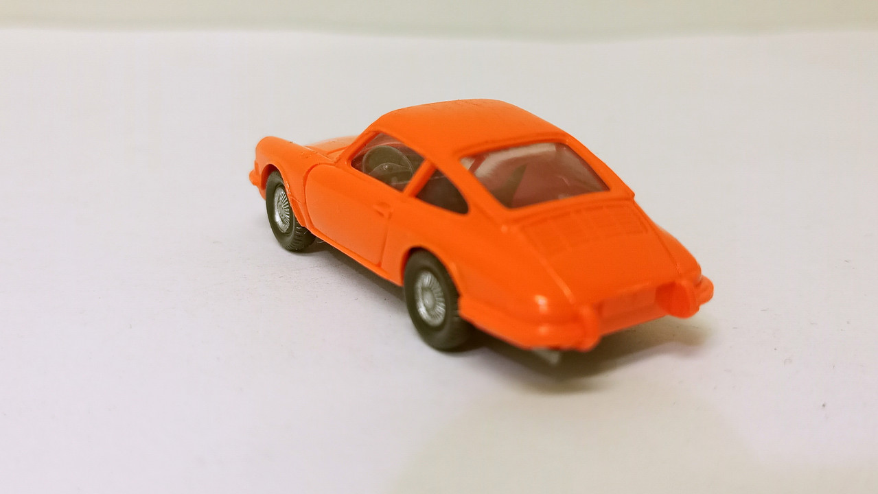 Mach (3944)