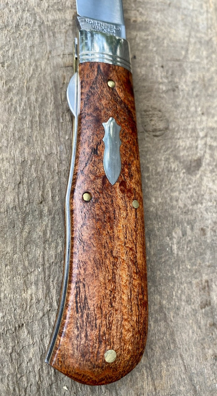 2511F8E0-BC1D-4851-A42A-0533851B7810