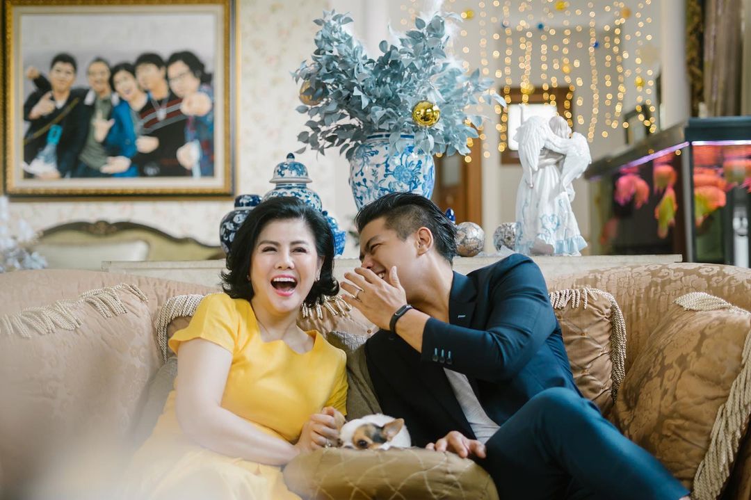 Potret kebersamaan Desiree Tarigan dan Bams eks Samsons