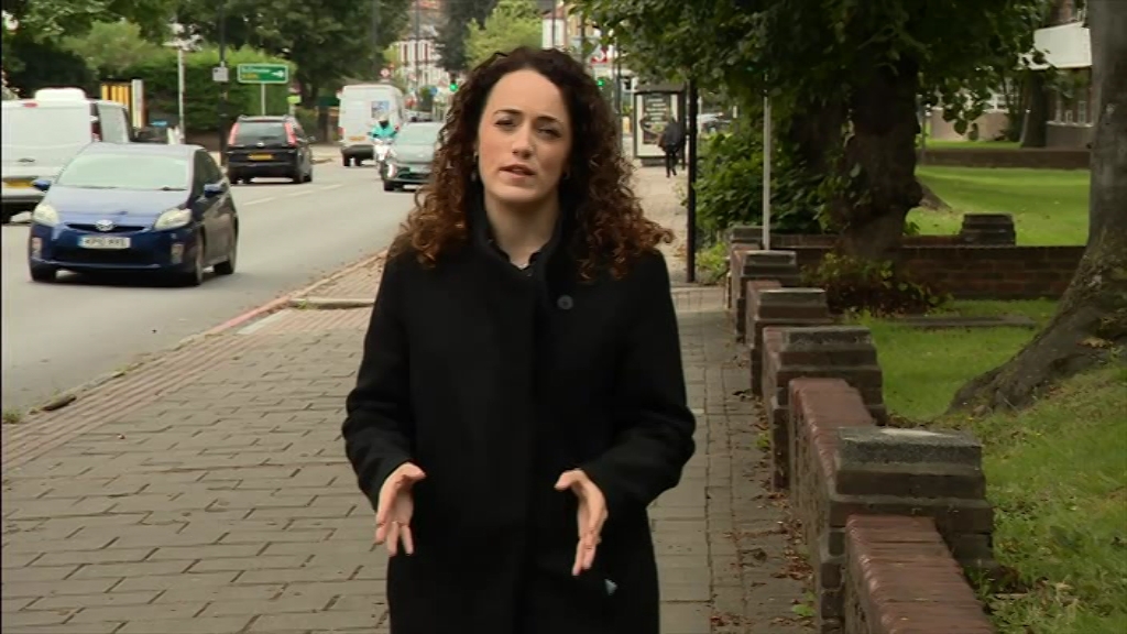 BBC London News_20210930_18301900.ts_snapshot_06.08.240