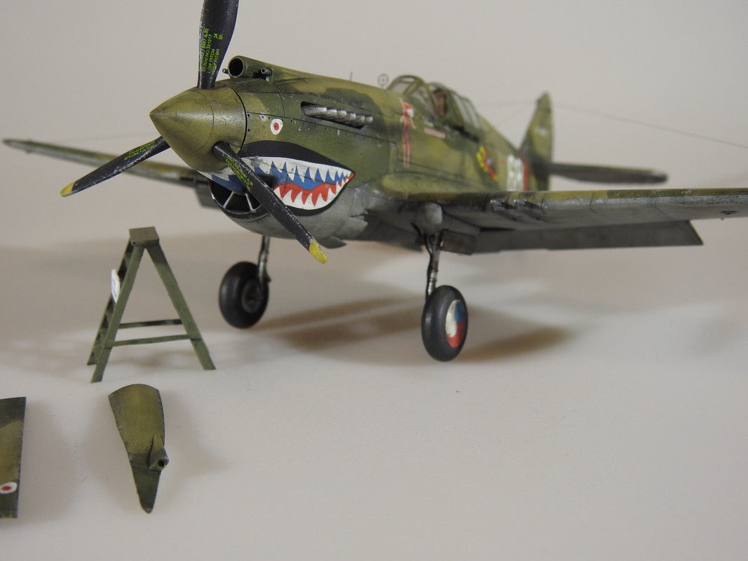 Curtiss P-40C Hawk, Bronco 1/48 –Klar DSCN2264