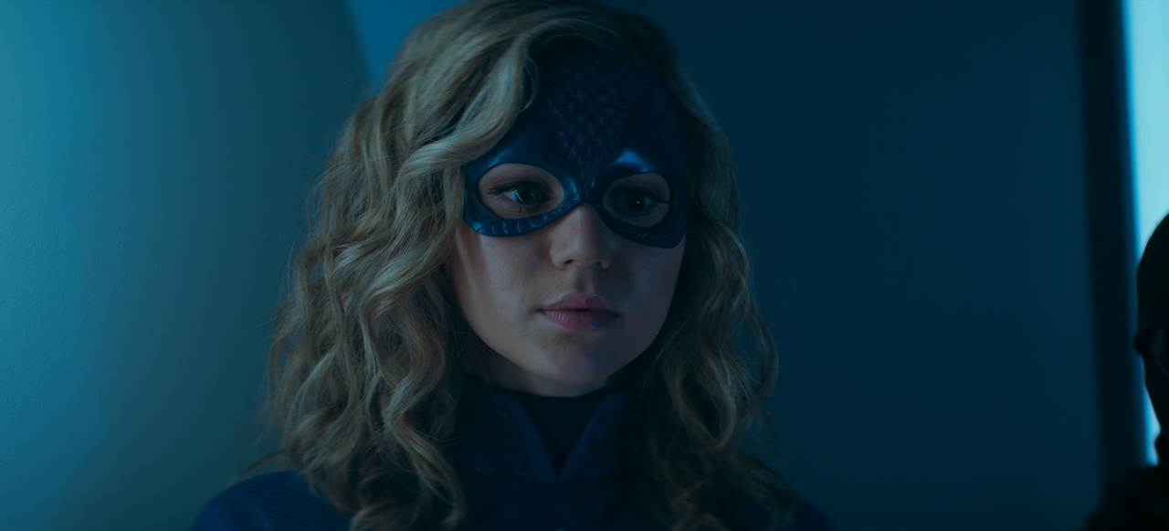 Stargirl.S01E06.The.Justice.Society.1080p.10bit.AMZN.WEB-DL.DDP5.1.HEVC-Vyndros.mkv_snapshot_30.20_[