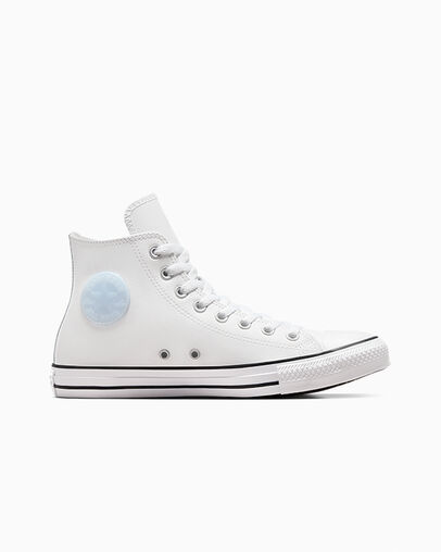 Step into Style: Converse Footwear Sale – Up to 25% Off Select Styles Step into Style: Converse Footwear Sale – Up to 25% Off Select Styles