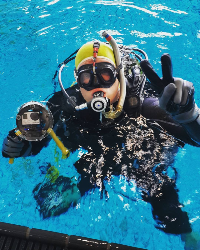 197413C4-1C8C-447D-817A-A7302EF97FF8