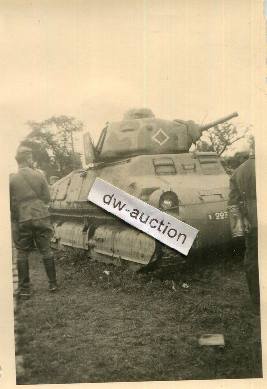 französischer Panzer mit Kennung