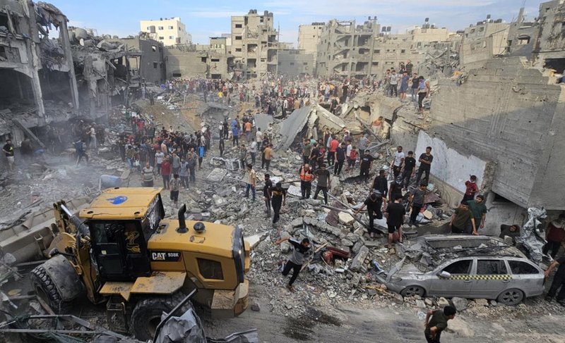 Israel ataca campo de refugidos en Gaza