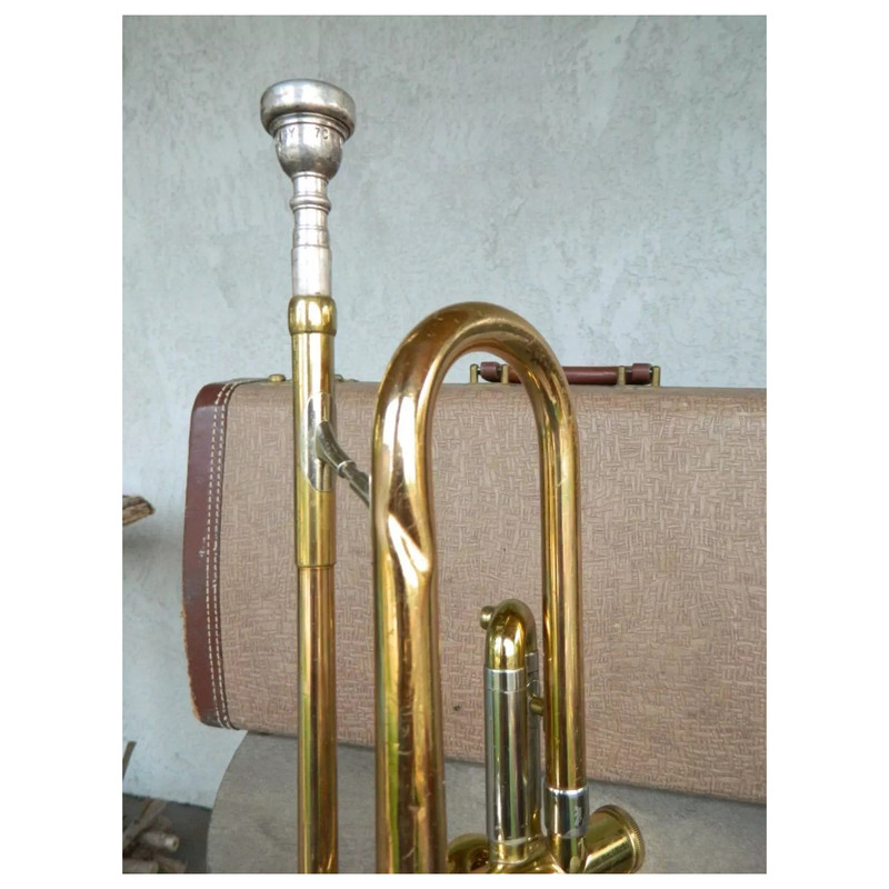 Olds 1961 Recording Trumpet with Case Serial 385454 (10)
