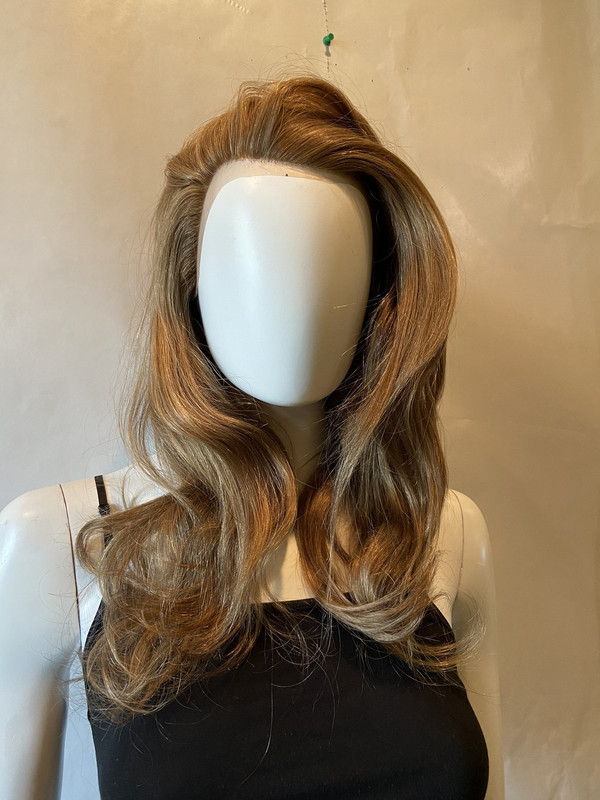 CLUB WOMAN 100% REMY HUMAN HAIR  STYLE SHANIA COLOR BROWN #L10-16 LONG 16"