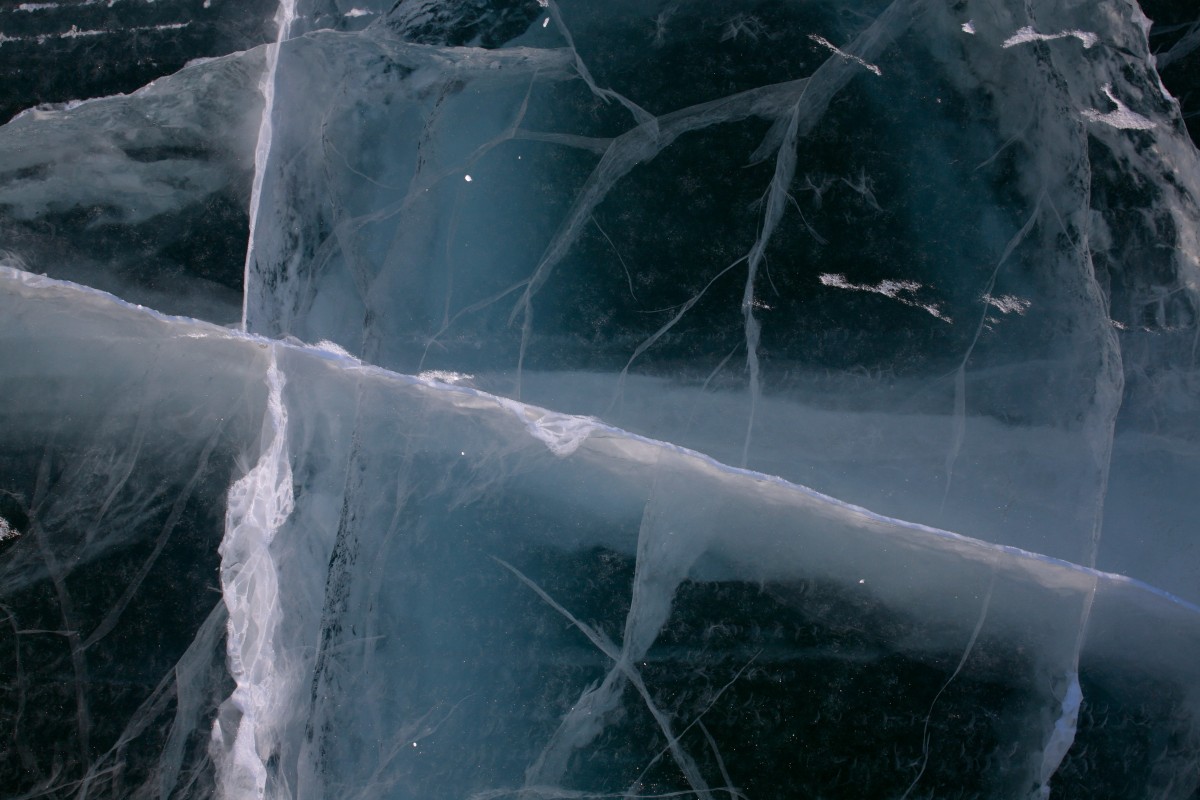 ice-frozen-crack-cracked-frozen-lake-1397894-3.jpg