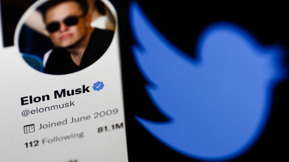 Twitter se defiende de la oferta de Elon Musk con “píldora venenosa”
