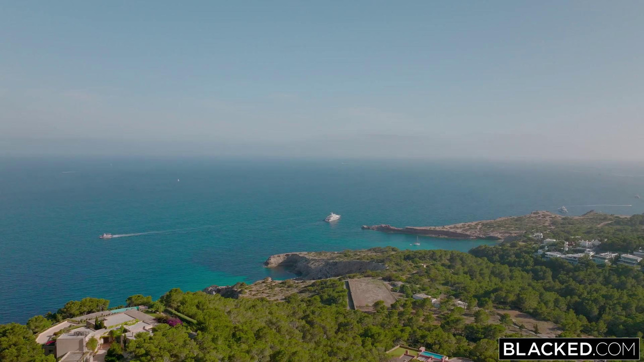 vlcsnap-2023-06-04-05h09m32s878