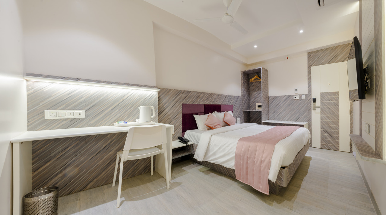 Executive Suite 2