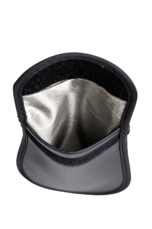 Large Moto SAS Inside