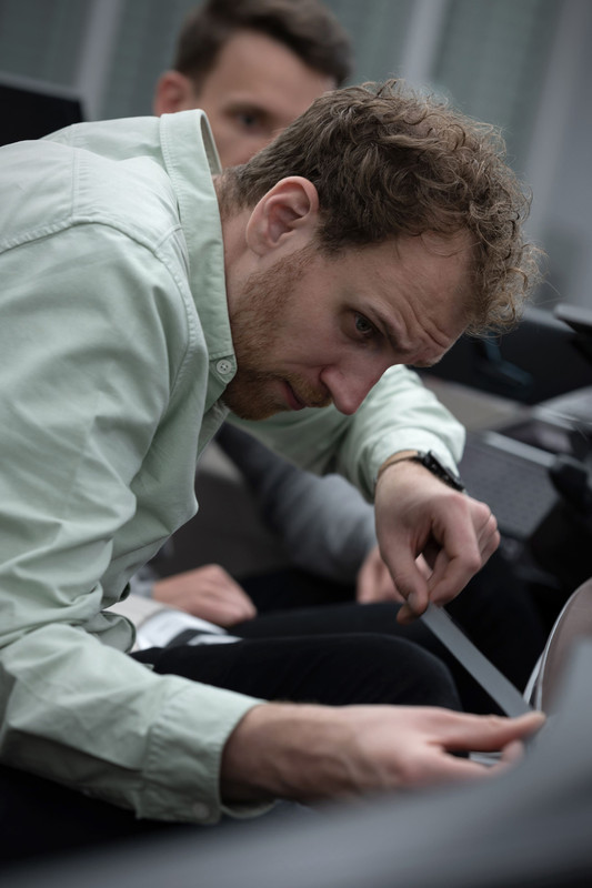 P90458297_highRes_the-new-bmw-7-series