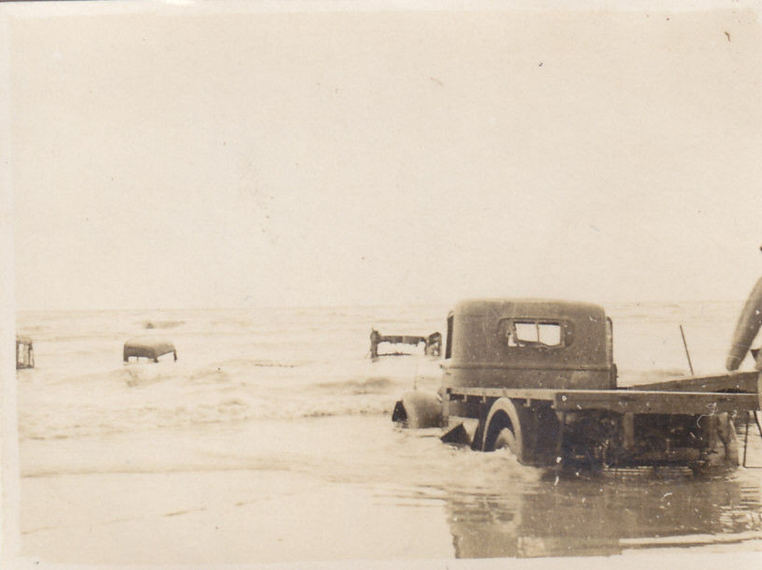 Engl. LKW am Strand in Dünkirchen Frankreich