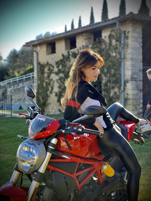 E8A580FF-78DC-4B6D-B13A-5082A280A542