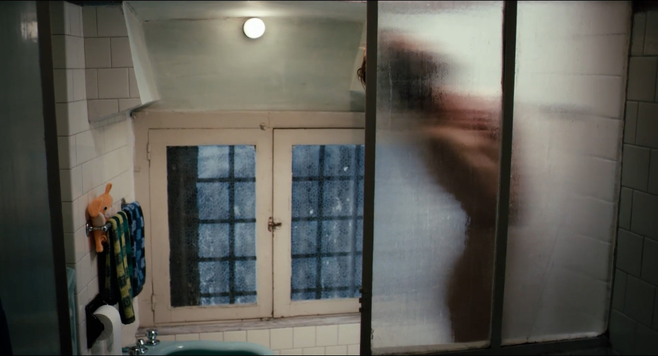 Anna.Foglietta.pt2.00_00_26_16.Still004