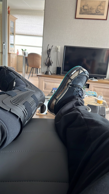 8059F93E-57A7-4A92-B1BF-865F7C349D28