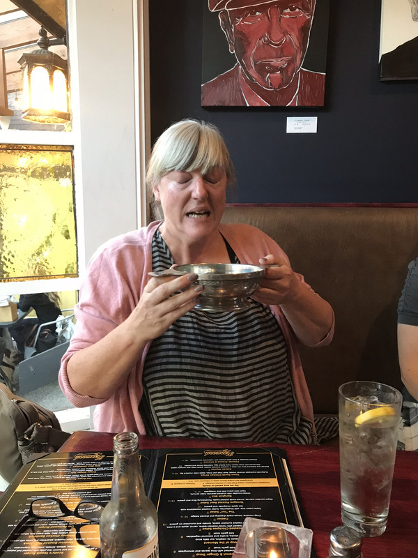 2FA15695-6403-4743-9E97-F873424ED3C0