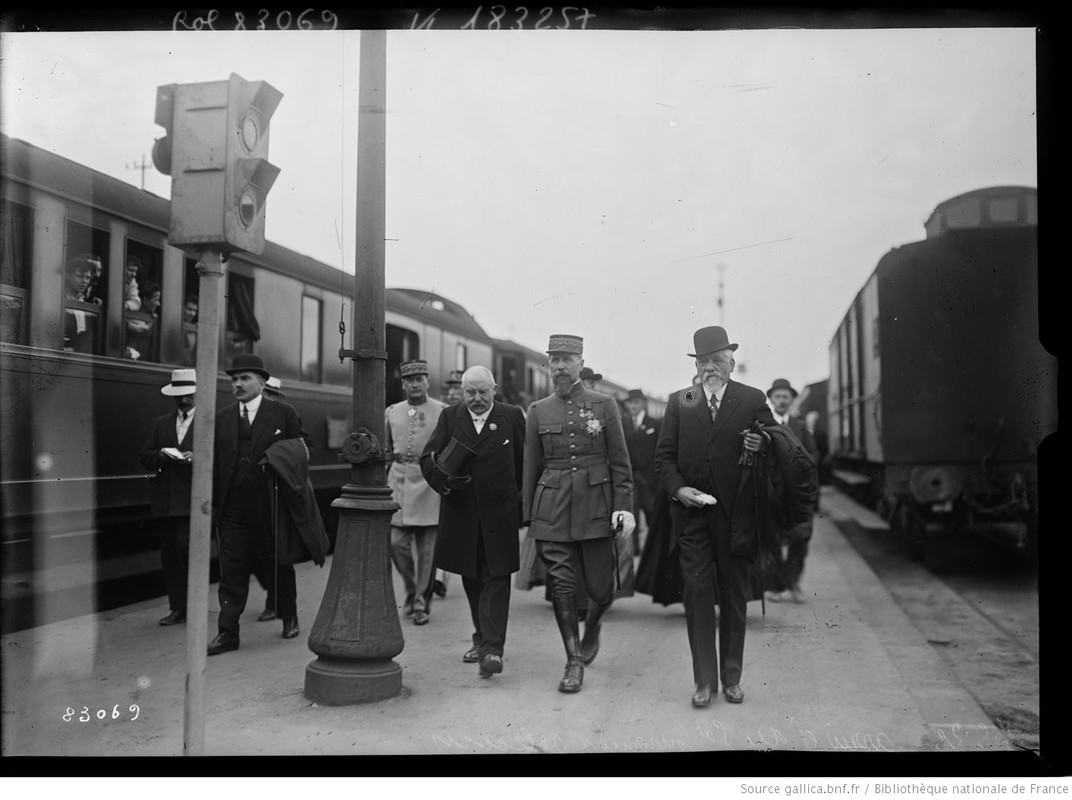 may-7th-1923-arrival-of-general-gouraud-in-orléans-for-the-v0-lw1p8apsfdya1