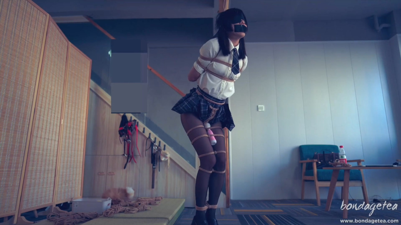 绳精病 节后第一天老湿的秘密被学生发现.mp4_20211010_131005.170