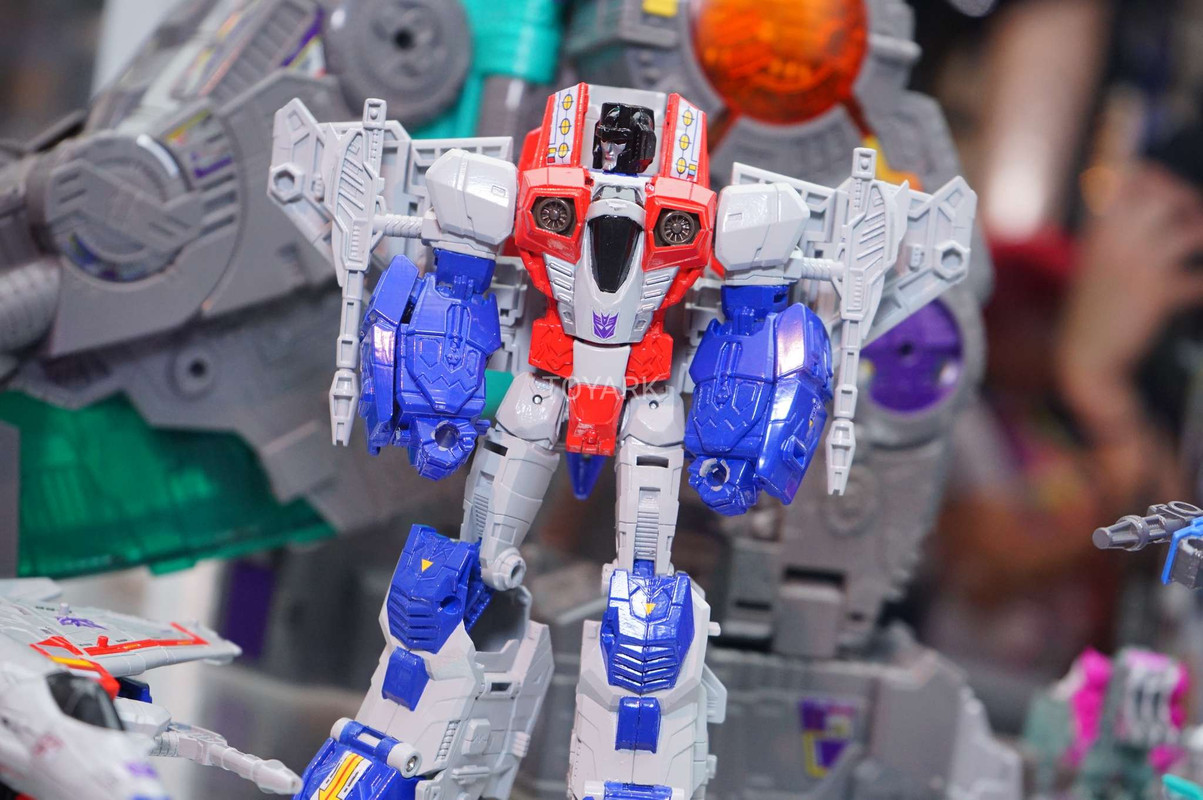 SDCC-2017-Transformers-Hasbro-Thurs-036
