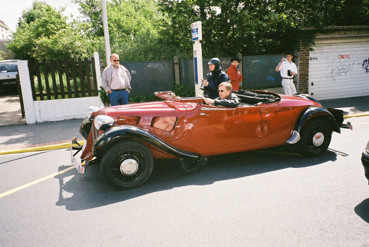 F1020007