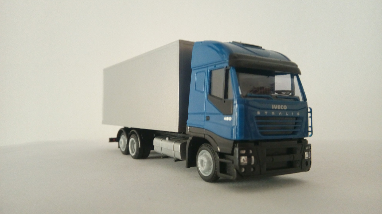 Macht (8017)