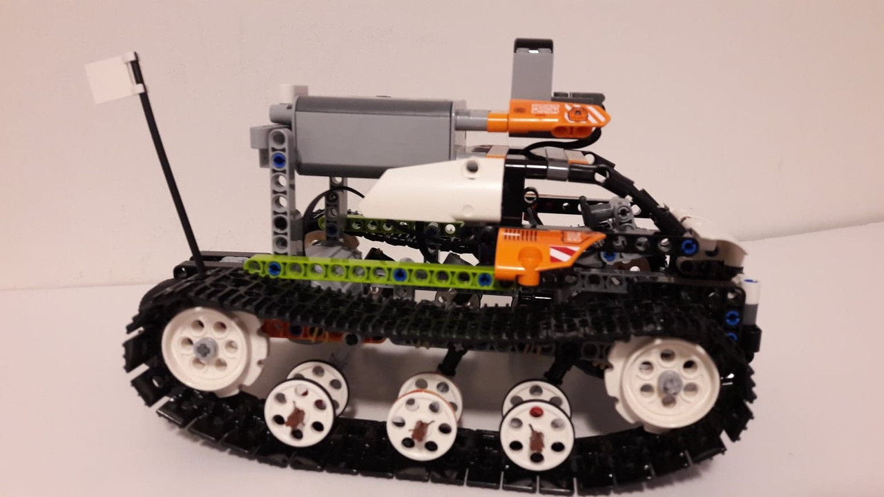 44213889_721972041503917_295179238099648512_n