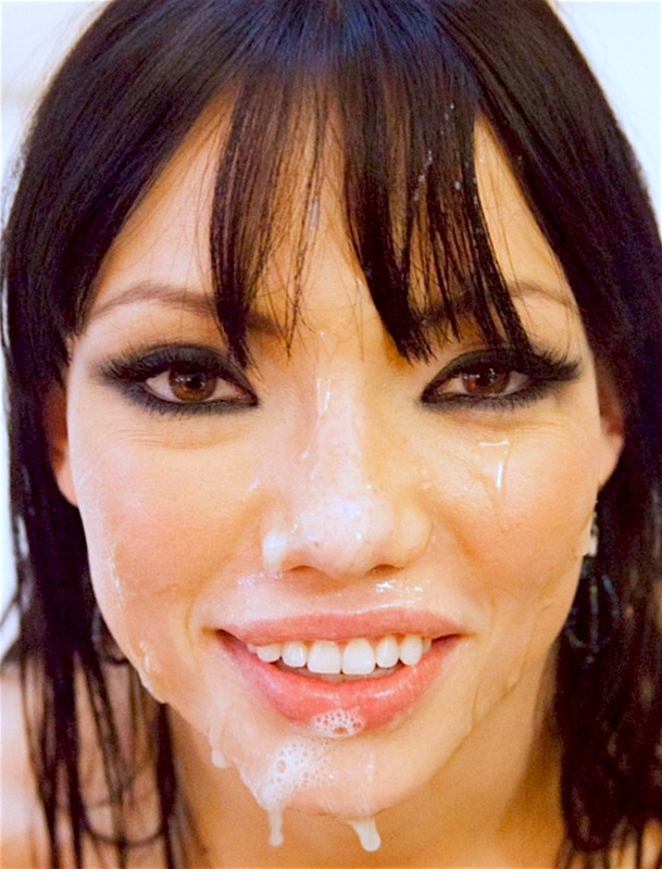 Facial 879
