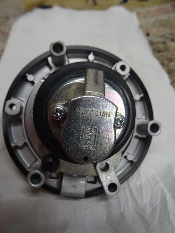 bouchon d essence V85TT (1)