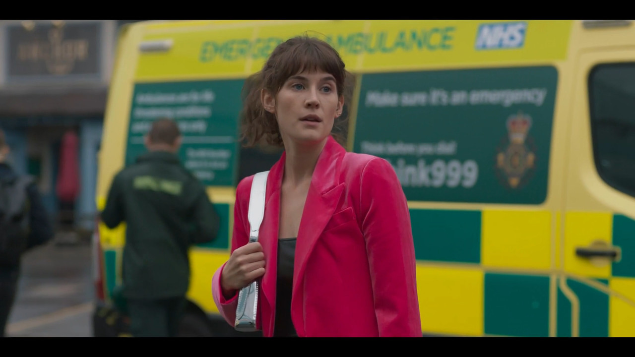 2023-04-08_21_35_BBC1_Casualty_37x26_Welcome-to-the-Warzone.mp4_snapshot_00.52.36.012