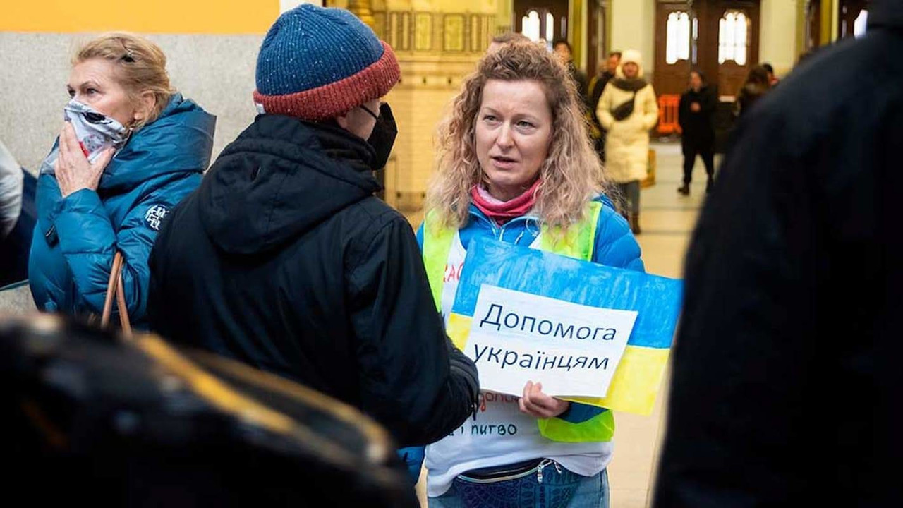 Lenkija oficialiai nustos teikti pagalbą Okrainos pabėgėliams
