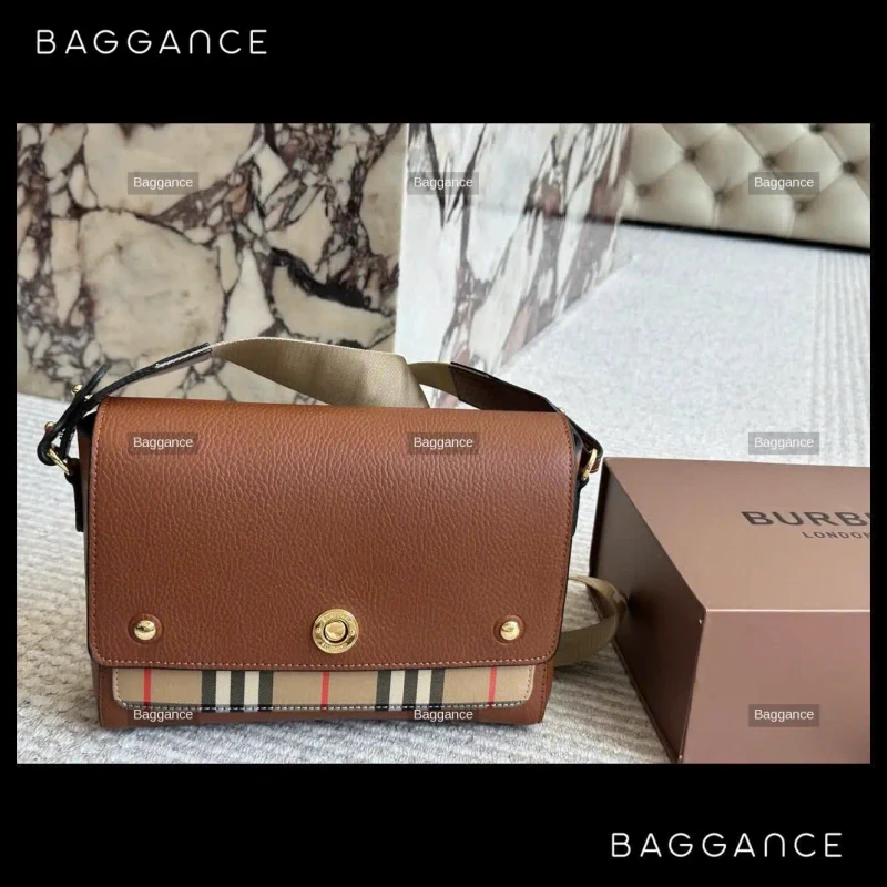 Burberry Classic Vintage Messenger Bag Canvas Leather 25cm - EVBRFW-06