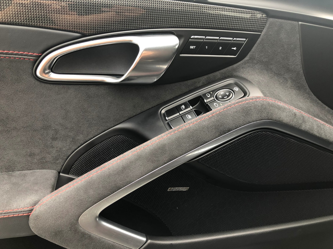 579949D9-9F9A-435D-8E36-23244E1147AE