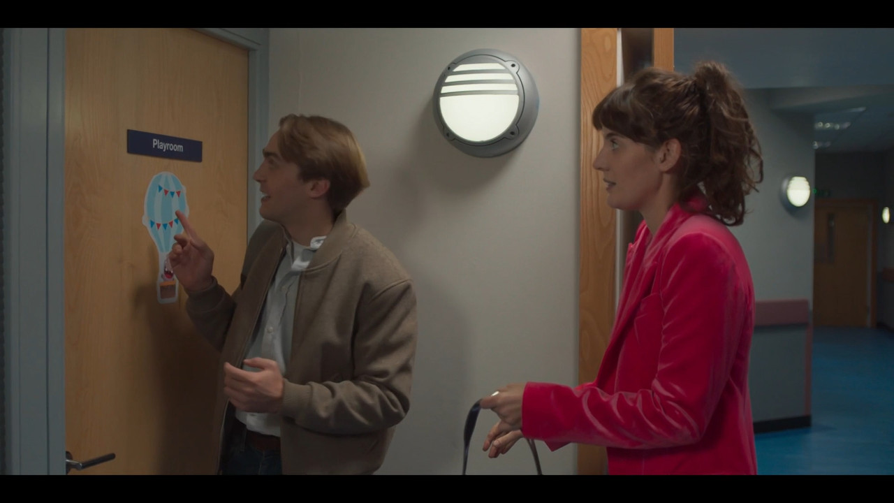 2023-04-08_21_35_BBC1_Casualty_37x26_Welcome-to-the-Warzone.mp4_snapshot_00.50.49.186
