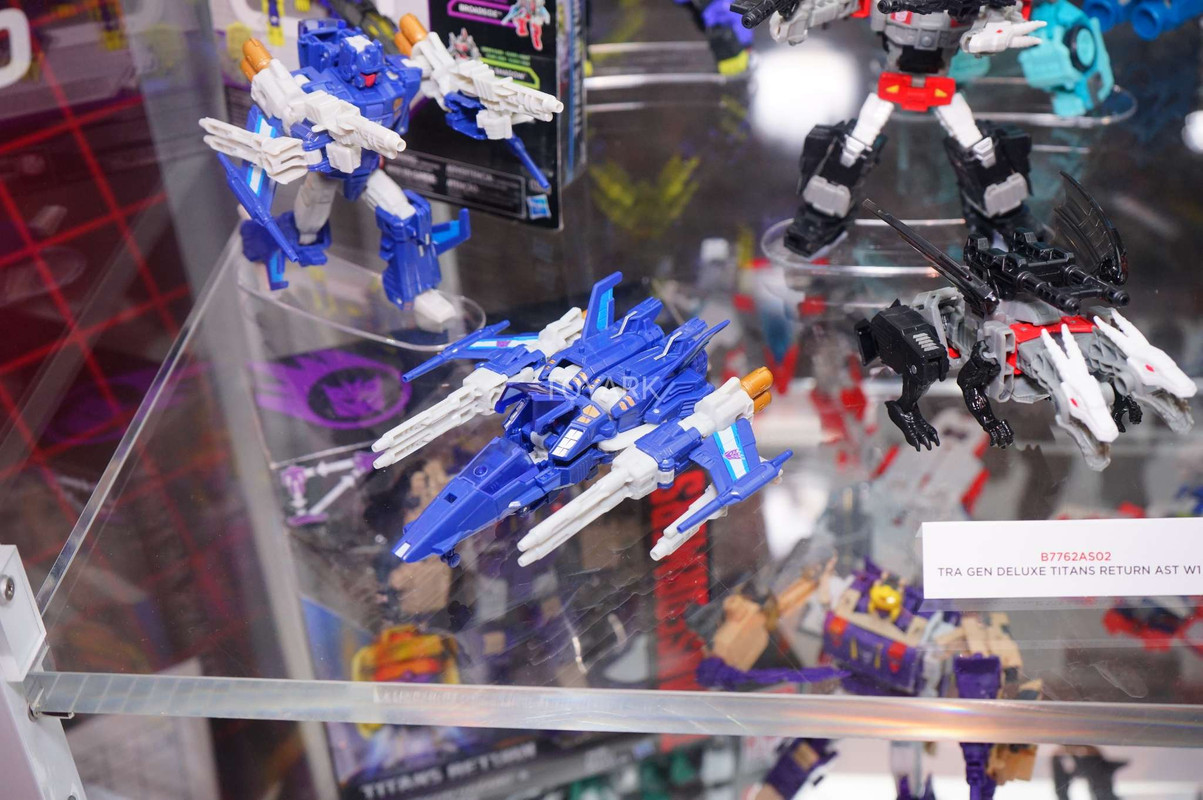 SDCC-2017-Hasbro-Transformers-003