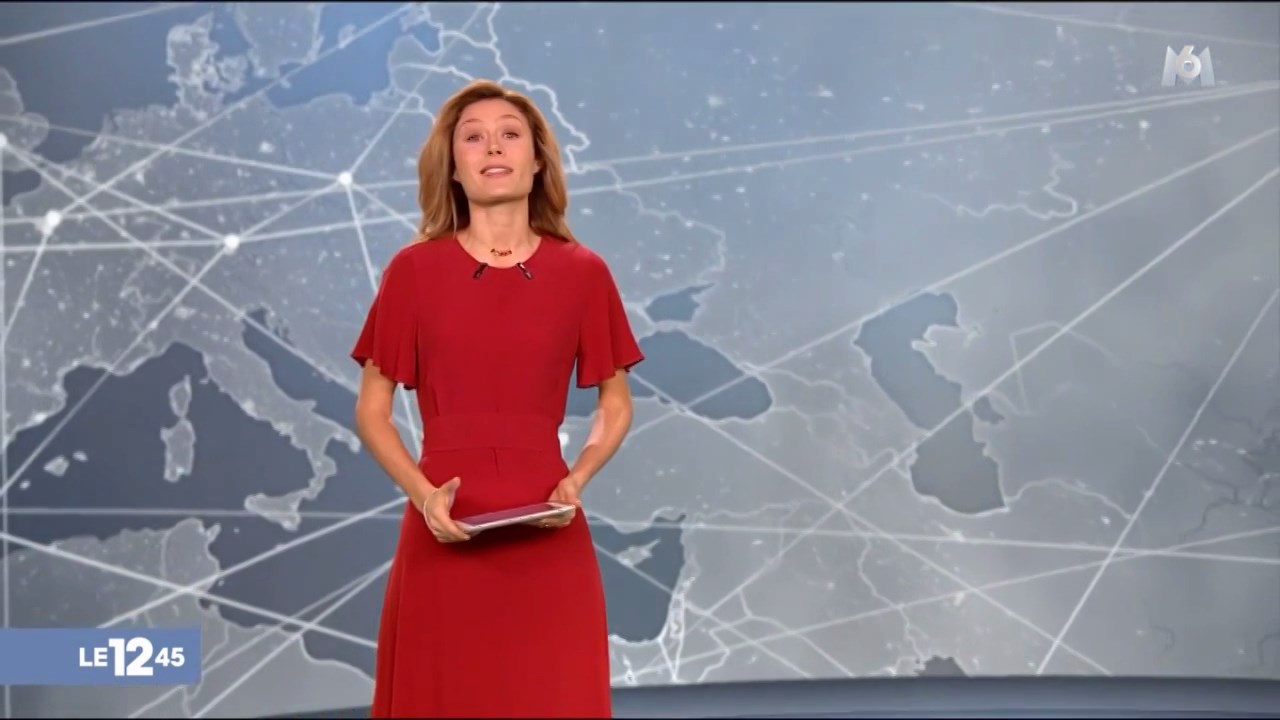 Diane Douzillé 251217.mp4_snapshot_01.55_[2017.12.26_00.23.50]
