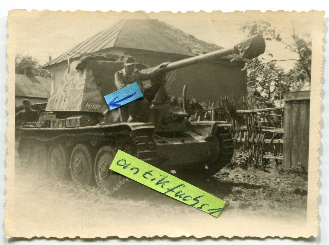 Panzer-Jäger SFL mit Namen HILDE und Tarnanstric