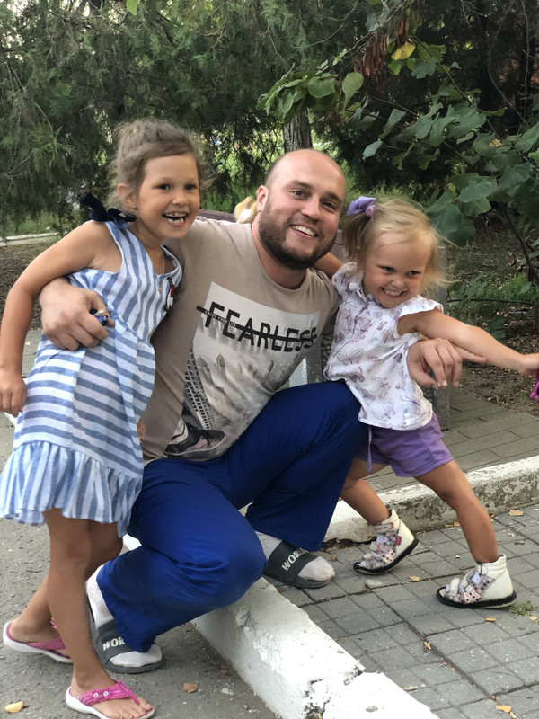 1D939827-01AC-40E5-9E92-FCDACBD85552