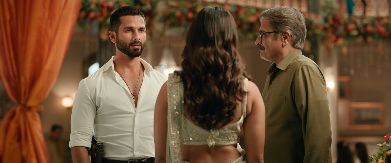 Deva 2025 WebRip [Hindi] 480p, 720p, 1080p ESub Screenshot