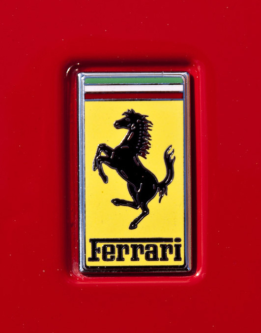 logo ferrari