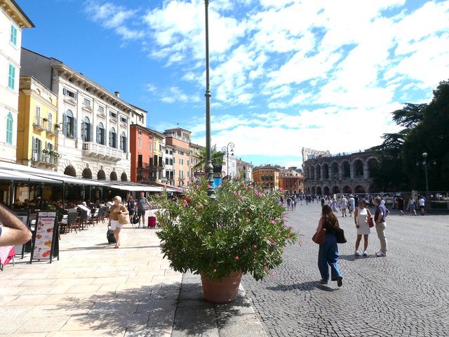 DÍA 8 – Verona / Ópera en Arena di Verona - Dolomitas y noreste de Italia en verano de 2025 (1)